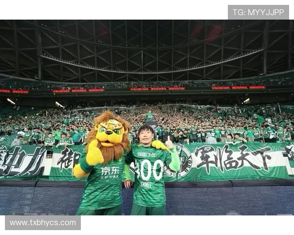 北京篮球队配合问题引发热议球迷对战术执行和团队默契展开激烈讨论